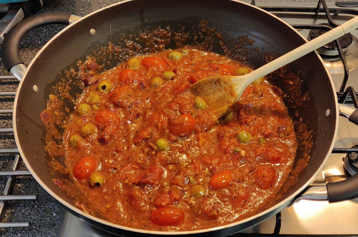 Perfectly edible cherry tomatoes BB 13th Feb. #puttanesca power!