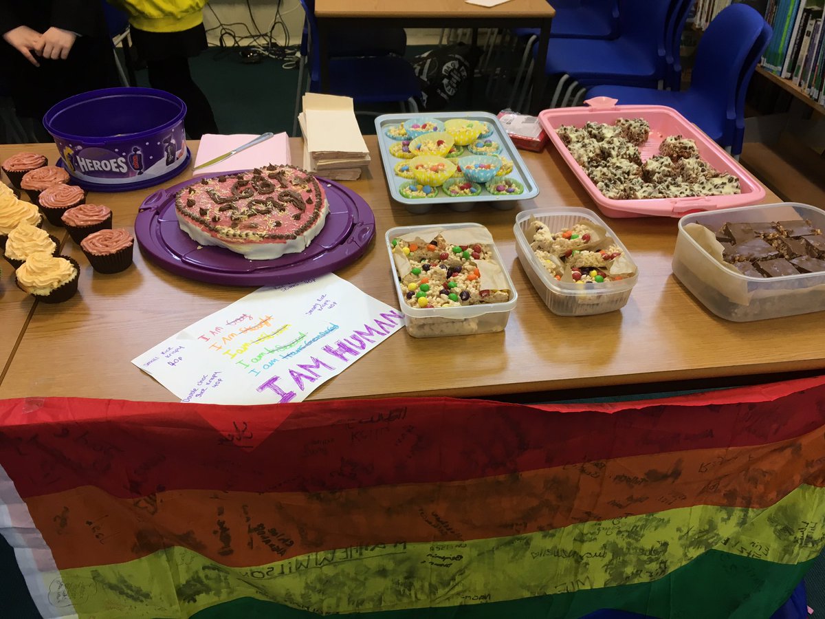 ardacadequality's tweet photo. Massive thank you to all @ArdAcademy staff and pupils who supported our #PurpleFriday rainbow bake sale today! Loads of delicious cakes and treats... all long gone! 🧁❤️🧡💛💚💙💜 https://t.co/J2EWmBSLIZ