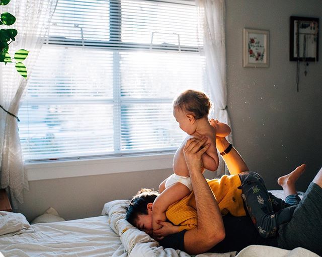 emmylouvirginia's tweet photo. Daddy wrestling: when it’s impossible to tell which limbs belong to whom, and there seems constantly to be too many feet.
.
.
.
.
.
#yvr #vancouverphotographer #vancouverfamilyphotographer #documentyourdays #thedocumentaryapproach https://t.co/o0VwVmUMSb https://t.co/iWdCNGW3Kc