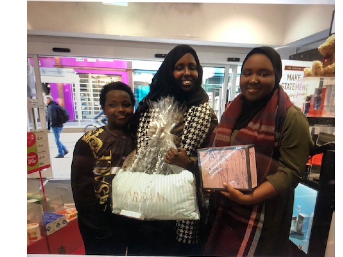 StreetTps's tweet photo. A little late posting this picture  @amurphytps @TPSPeople @avinitlargechic #randomactofkindness thanks guys for your purchasing with us. Enjoy your birthday 🍰 🎁 💝 enjoy your fragrance 🎉🎁💝 https://t.co/c7jWK1l3et