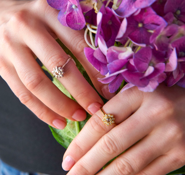 MPierceChicago's tweet photo. This AMT “Rose Soleil” Rose-Cut Diamond Ring, made of 18K Yellow gold (or White Gold) has us dreaming of spring. https://t.co/hLbyMvgOTd https://t.co/ZffAlkuxPF