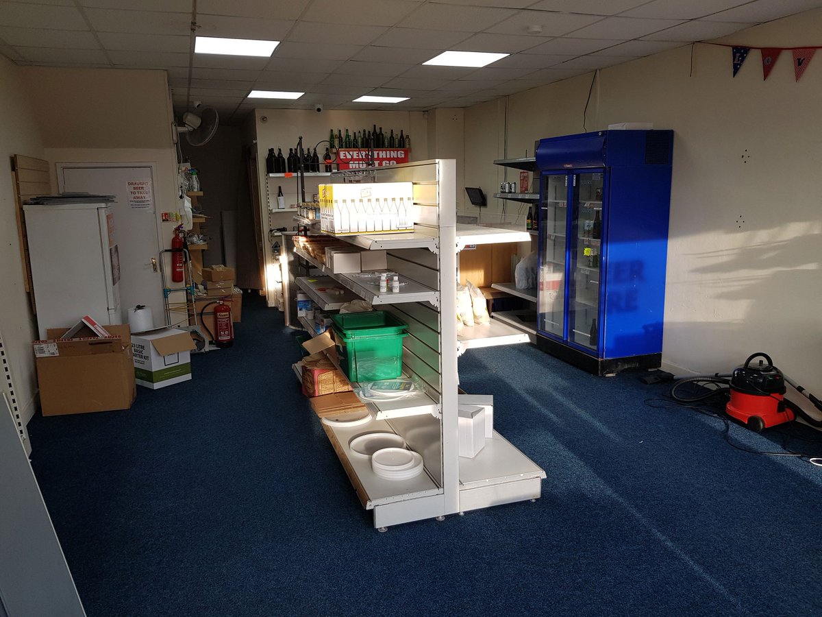 lve2brew's tweet photo. So, the shelves have been emptied and what's left in the beer fridge is now mine! There's literally nothing left to sell, so I will be closing at 5pm now. Thanks to everyone for helping to clear the shop and for your custom over the last six years https://t.co/3jBfEuLGa6