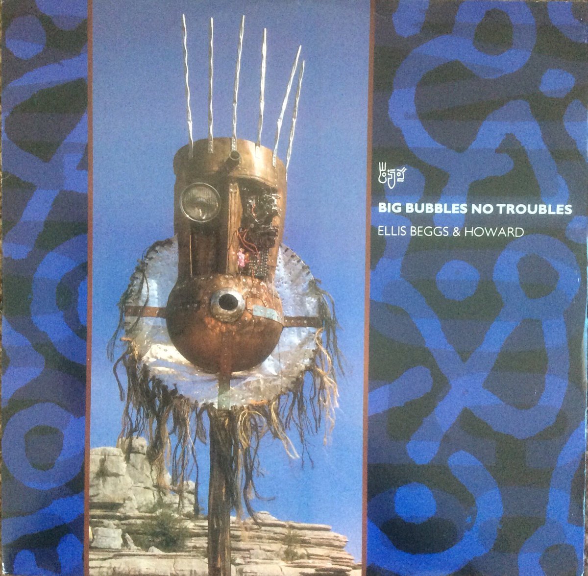 Poplifer73's tweet photo. Ellis Beggs & Howard “Big Bubbles No Troubles”.
1988 RCA Records.
12” Single.
Vinyl purchase today.
@AustinHowardOff @NickBeggs
#EllisBeggsHoward #NickBeggs #AustinHoward #TwelveInchSingle #RecordCollection #VinylCollector https://t.co/nrWaO96lfO