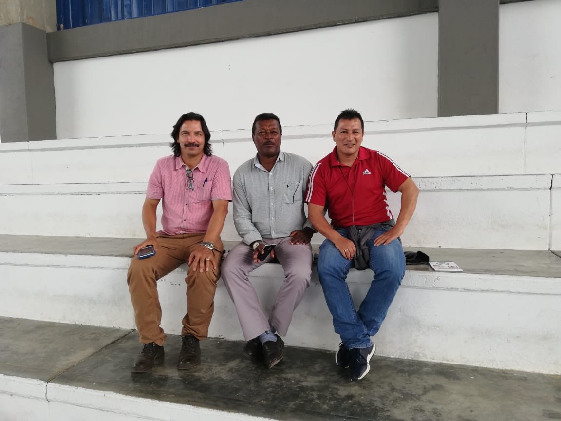 OverDoradoC's tweet photo. En el Dpto de Putumayo - Villagarzon- en el encuentro Dptal 1278 de @aseputumayo @ASEPTYO2 con 200 maestros y maestras.
Tema: 1. informe Dptal. 2. Informe Nal @cutcolombia 3. Informe Nal @fecode y III Cohorte ECDF.
#FecodeNoEducaAdoctrina
#FecodeSeRespeta https://t.co/WH4dN96dIu