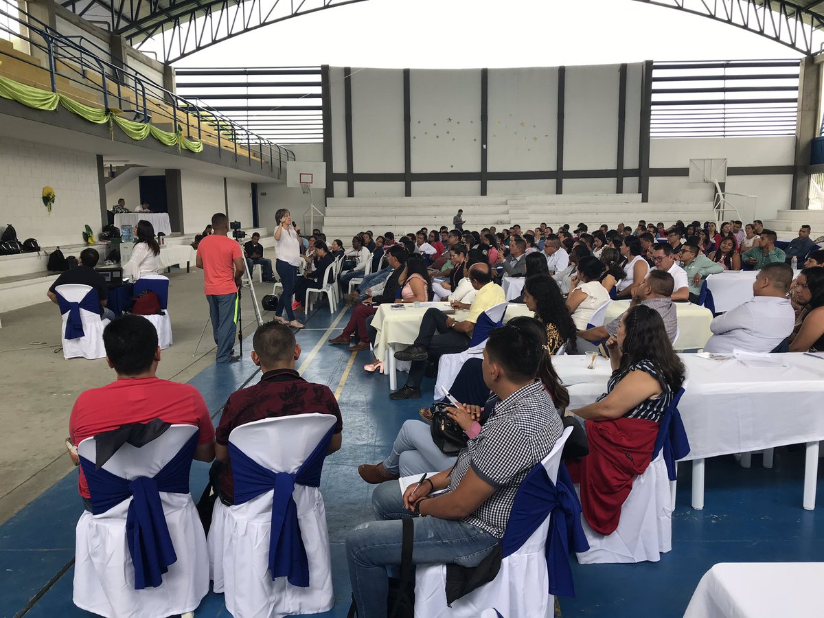 OverDoradoC's tweet photo. En el Dpto de Putumayo - Villagarzon- en el encuentro Dptal 1278 de @aseputumayo @ASEPTYO2 con 200 maestros y maestras.
Tema: 1. informe Dptal. 2. Informe Nal @cutcolombia 3. Informe Nal @fecode y III Cohorte ECDF.
#FecodeNoEducaAdoctrina
#FecodeSeRespeta https://t.co/WH4dN96dIu
