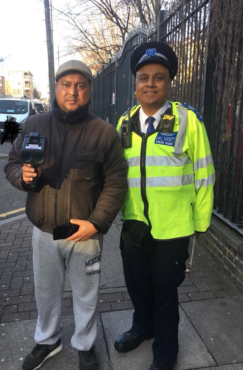 MPSTowerHam's tweet image. #TowerHamlets Safer Transport Officers are in Sutton Street E1 for Community Road Watch #RTPC