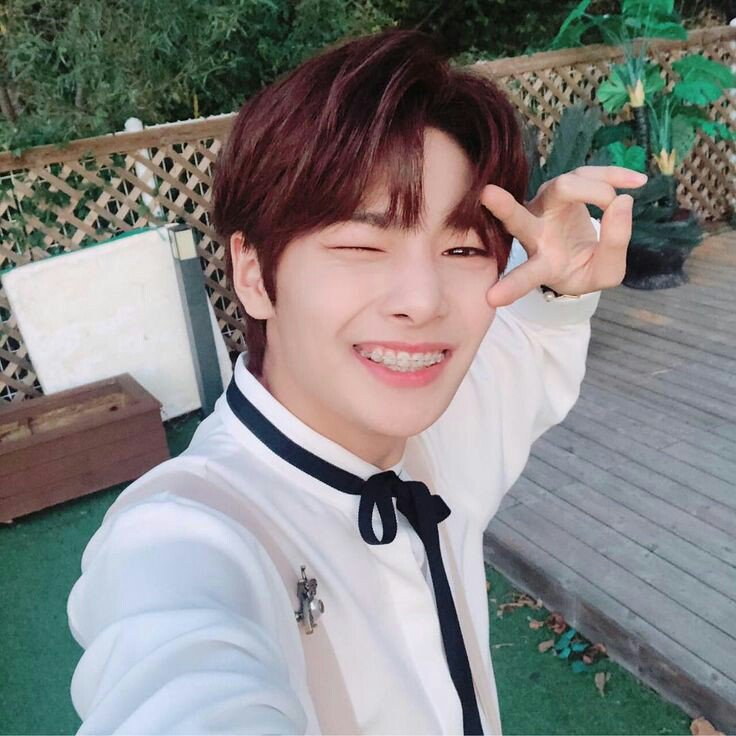 vibesjeonginx's tweet photo. rt ตามทักครับ หมี่หยกเมจจองอินstray kids ปี2001 นิวแอคมาสานสามพันกับพี่ฮยอนจินและทุกๆคน จะลวกหมี่หยกหรือไม่ลวกก็กินได้เหมือนกันแหละครับ และหมี่หยกคนนี้ก็โสดกินได้!!! รีเลยครับรีเลย https://t.co/dNpieahktA
