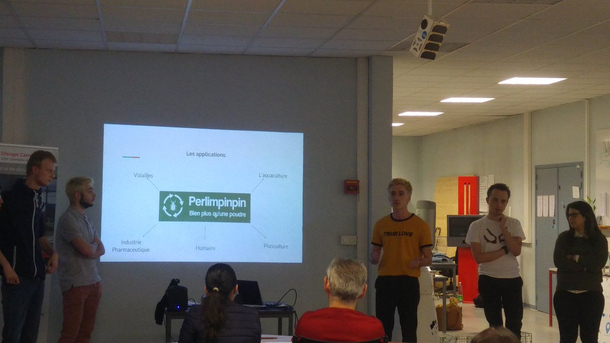 Hauteurs_UGA's tweet photo. #hacktoncampus se termine avec les présentations du défi 9  : Développer l'innovation frugale autour du  #développementdurable. Le dernier groupe a notamment travaillé en collaboration avec @EcoSESA. Bravo à tous  ! @promising_innov @UGrenobleAlpes @DisruptGreAlpes https://t.co/czK5Q3FlLi