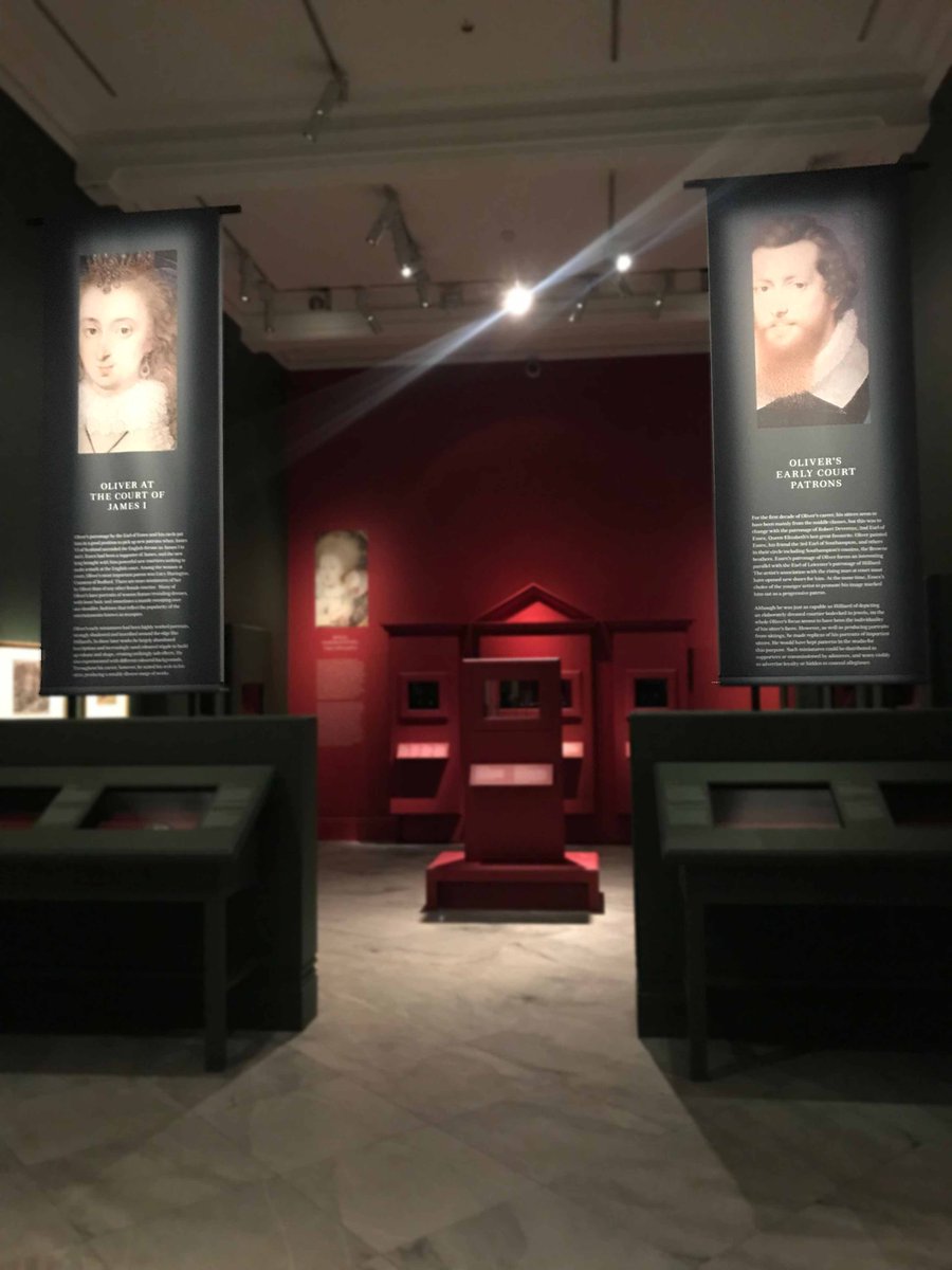 PraxisLimitedUK's tweet photo. @PraxisLimitedUK install for @NPGLondon banners on 8505 Graphic Screen 8505 &amp; Mono fittings. For further information on our graphic and display solutions including banners please visit our website. https://t.co/M7tcC4sRqv
#ElizabethanTreasures #NationalPortraitGallery https://t.co/8dJsYNTH9V