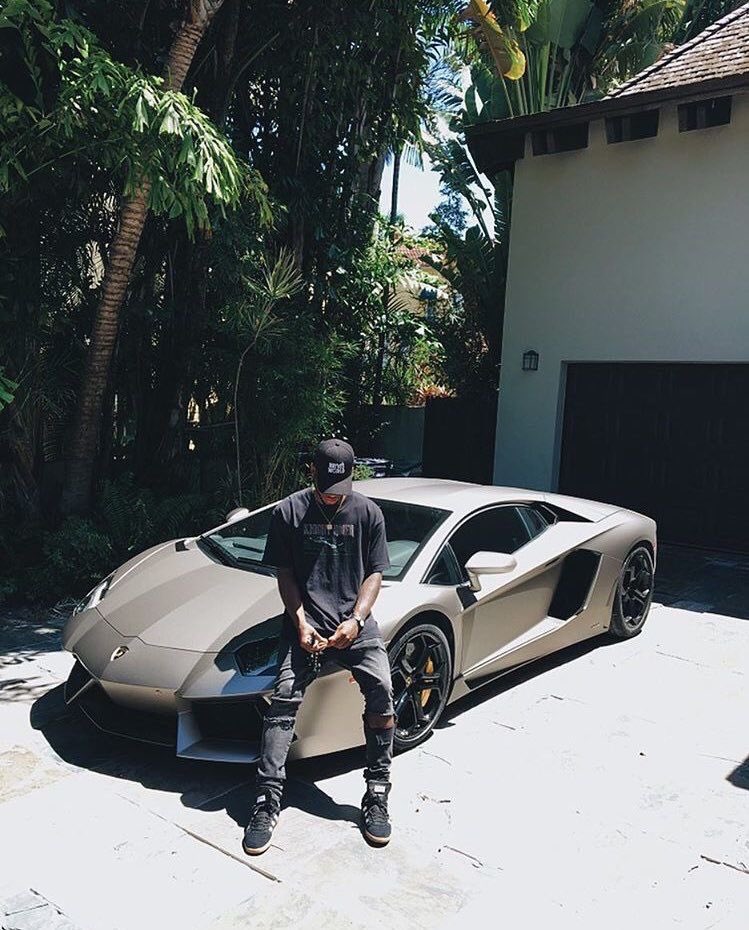 DailyRapFacts's tweet photo. Bryson Tiller has spent 20 hours in the studio this week so far 👀 https://t.co/MAkgUB7Gmi