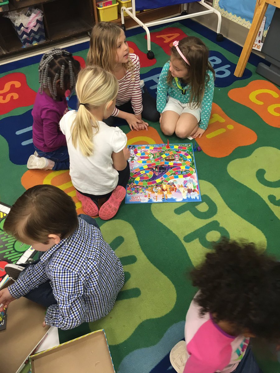 MrsHawkinsPV's tweet photo. Compliment party #5, game day! #ilovecandyland #kindergartengameday #funfriday https://t.co/psnVhN4rjD