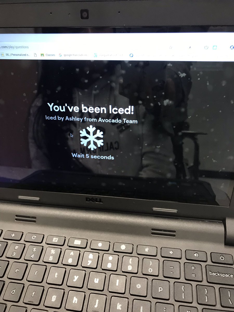 JenniferLoSo's tweet photo. Ss in Senora Bongiorno’s Spanish class use @gimkit to review phrases. @cpmiddle @dstrickl1 #squiresquad https://t.co/PNdJZy8AKG