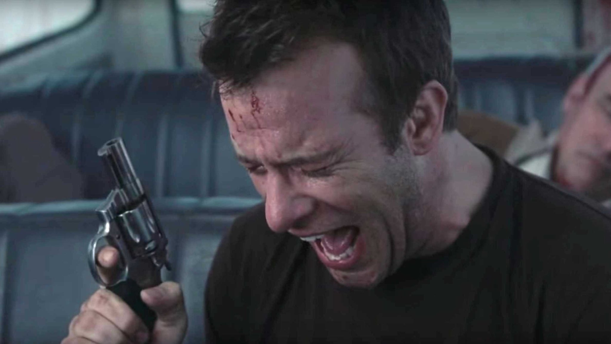 Happy birthday to THE MIST star Thomas Jane ( Smile, Tom, 50 ain\t THAT bad! ;) 