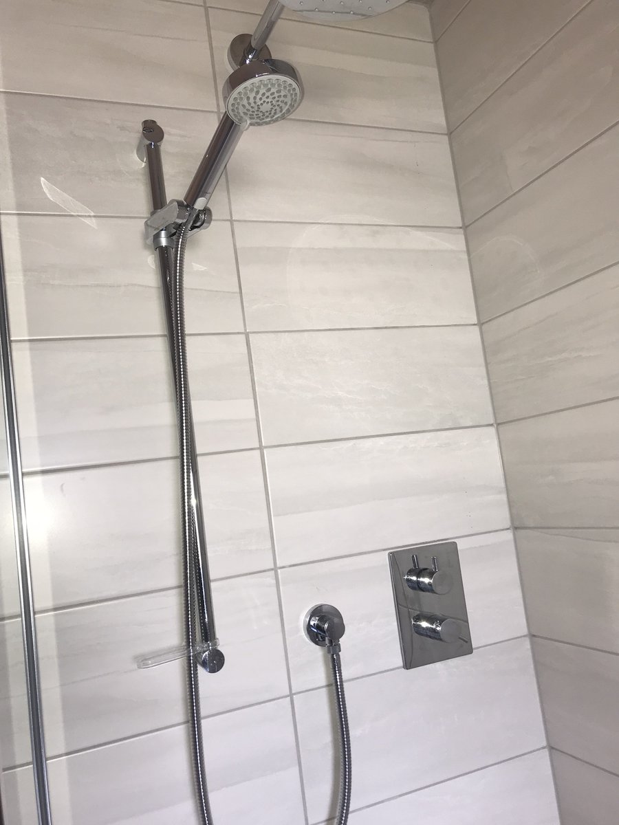 Walkersathome's tweet image. #ShowroomShowoff Here's a photo of a bathroom installation we have carried out that included a Dream DCV from @AqualisaShowers​.

If you are thinking of changing your bathroom then why not give us a call on 01724 860905 to arrange a quotation.