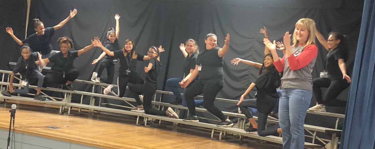 MrsEdkind's tweet photo. Thanks to LWL and Mrs. Nichols for encouraging our students to focus on crunching the STAAR test! It was a blast! @LamarElementary @knichols_karen #BeTheOne #IAmLamar #IAmWFisd #LikeALeader https://t.co/fEdJn4na7K