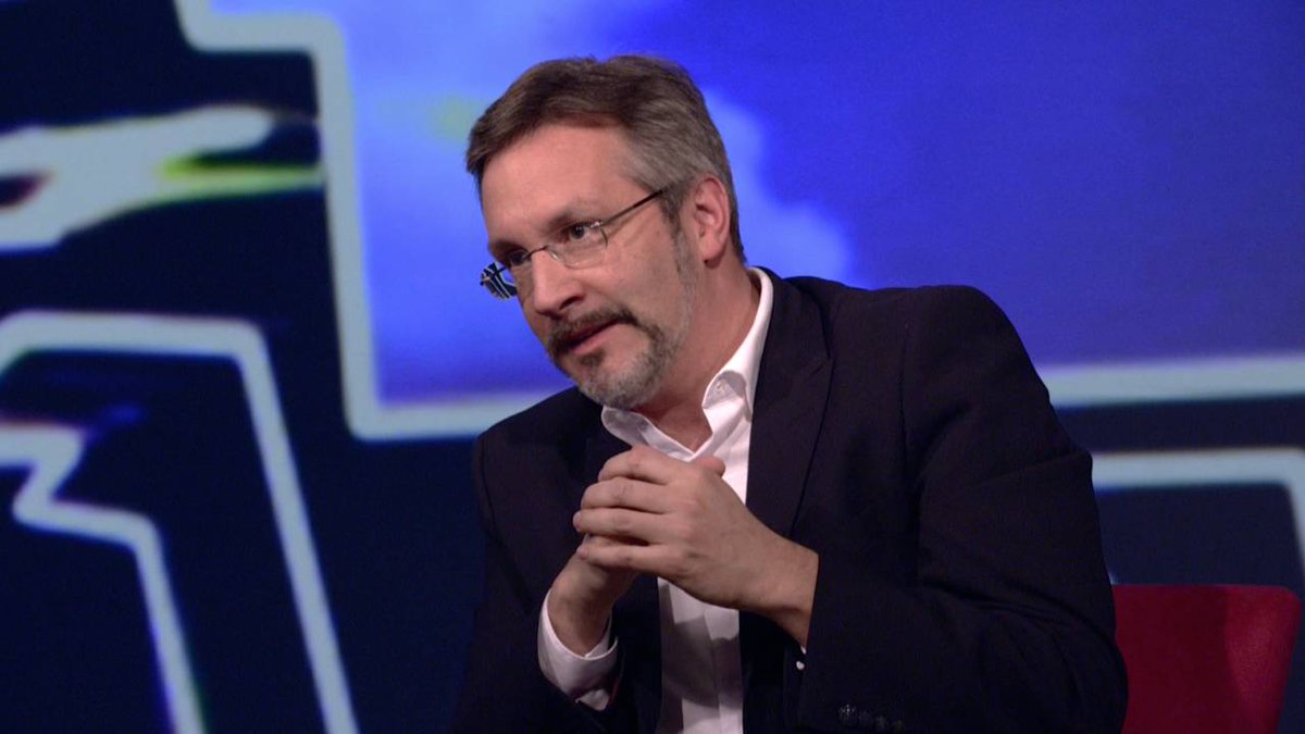 JohnMAckerman's tweet photo. Reitero mi invitación a @CarlosLoret a un debate respetuoso en mi programa de @tvunam sobre democracia y Estado de Derecho antes y después del 1 diciembre 2018.

¿México avanza o retrocede? ¿Hay más o menos libertades, pluralidad y debate hoy con @lopezobrador_ o antes con @EPN? https://t.co/quT67jW8st