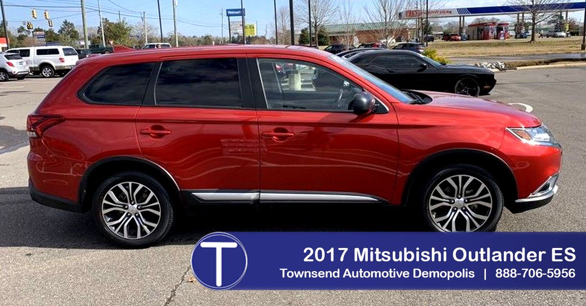 townsendautodem's tweet photo. Have clear vision in the 2017 @MitsuCars Outlander ES, complete with surround-view and rear-view cameras. Take it for a test drive today! #townsendautomotive #mitsubishi https://t.co/iHax2uGNjS https://t.co/pP8EqjQGZy