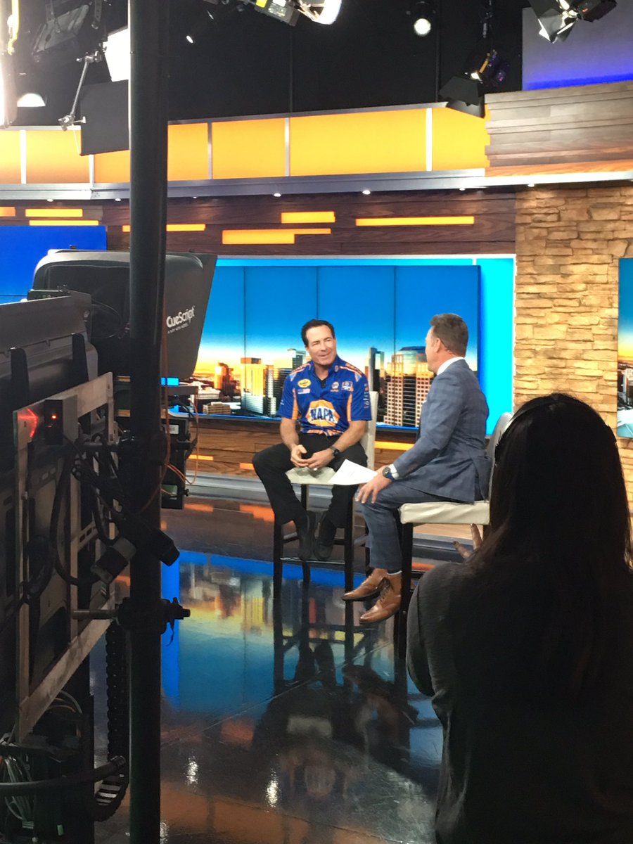 DrinkHardRacing's tweet photo. Now at @azfamily plugging the #ArizonaNationals https://t.co/vheINbpaOV