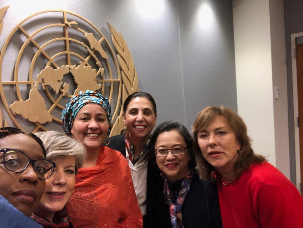 What's so special about the moment captured in these photos? For the first time in history, all the heads of <a href="/UN/">United Nations</a> Regional Commissions are women. 🙋🏻‍♀️🙋🏽‍♀️🙋‍♀️🙋🏿‍♀️🙋🏾‍♀️