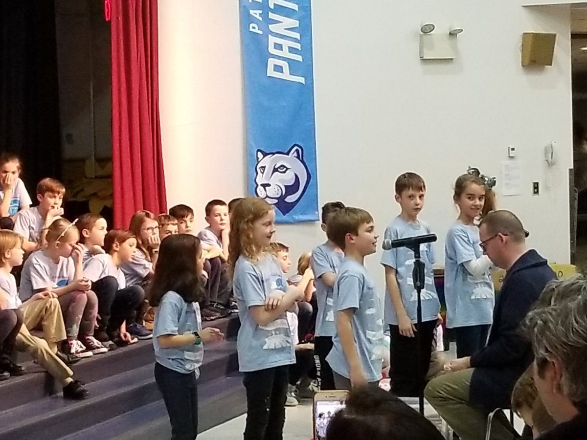 Another wonderful performance led by @PESMusicMan! Great job, 3rd graders!!! <a href="/MrsVincent3rd/">Amanda Vincent</a> <a href="/jen_leigh1/">Jennifer Leigh</a> @MrsLongSD25 <a href="/GouldingMs/">Ms. Goulding</a> <a href="/AHSD25Patton/">Patton Elementary</a>