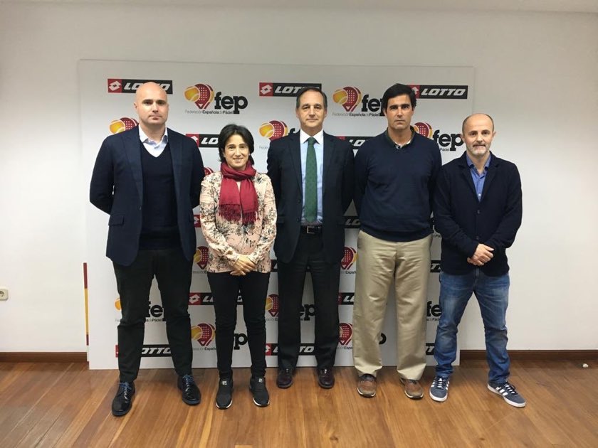 KikePadelX3's tweet photo. Presentados los seleccionadores de la FEP
Seleccionadora Femenina
Iciar Montes
Seleccionador Masculino
Juanjo Gutiérrez
Seleccionador de Menores
José Luis Gutiérrez
#pádel #trainingpadel #entrenamientopádel #training #entrenamiento #worldpadeltour #sport #deporte https://t.co/9Cf6cxA2Xh
