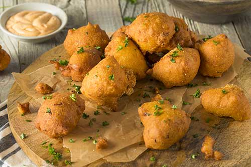 GoodinGrain's tweet photo. Last week for #FoodieFriday we shared our recipe for Ontario Hush Puppies: https://t.co/OZL1muVgHX #GoodinEveryGrain #CookingWithGrains https://t.co/FBv44jEjQs