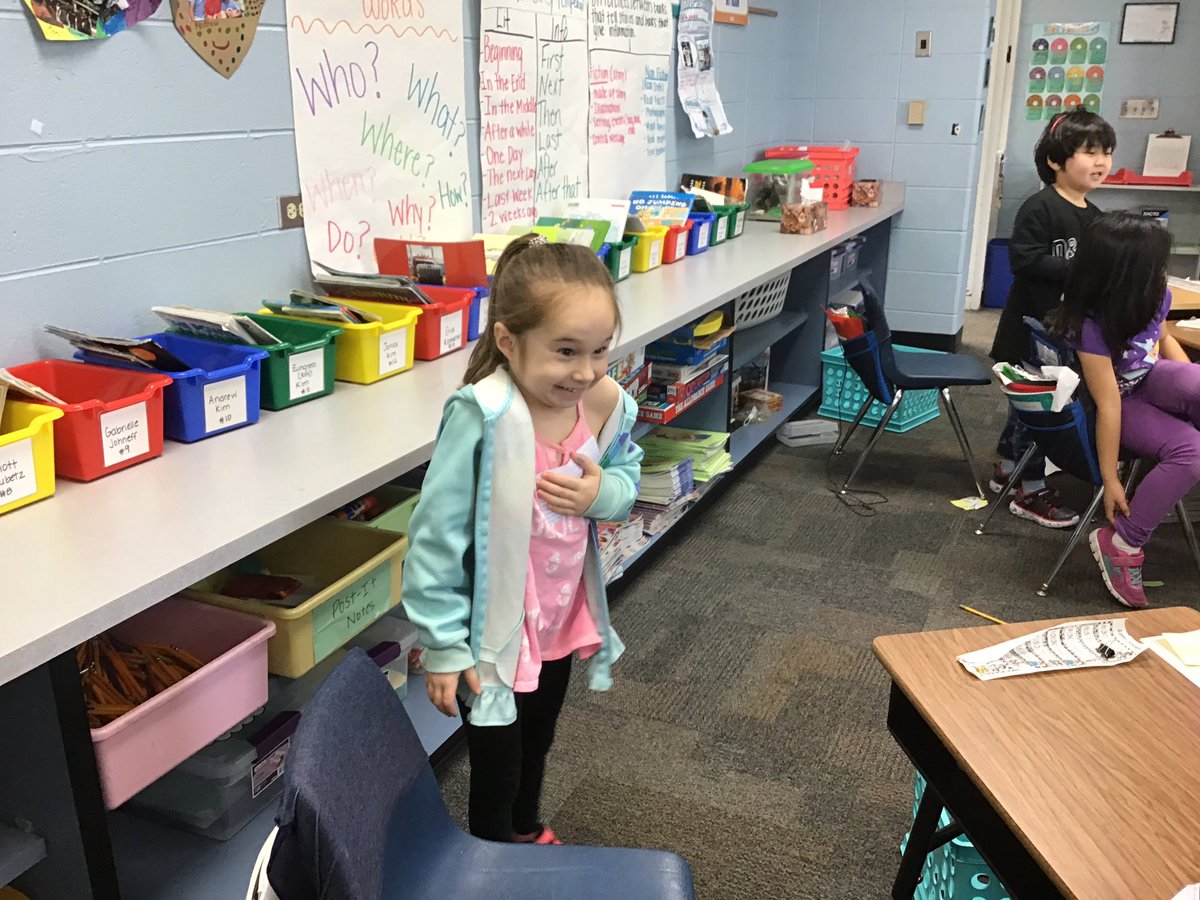 sgomberg15's tweet photo. SEL all day long! Charades with our 5th grade buddies! #inspire96 https://t.co/FpwrWdQ7a0