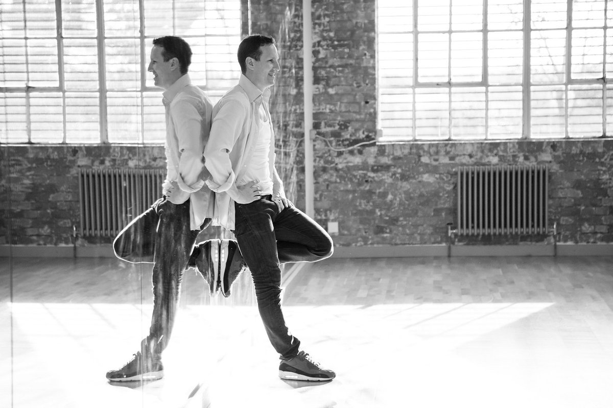 NewTheatreHull's tweet photo. The enchanting @BrendanCole, former @bbcstrictly champ, takes to the stage at #hullnewtheatre this evening (Feb 22) with his new show. Accompanied by the @ItaliaContiHull show choir.
🎭 Brendan Cole - Show Man
🗓️ 22 Feb, 7.30pm 
🎫 https://t.co/3VsIblP7mG https://t.co/L4A70JpKNN