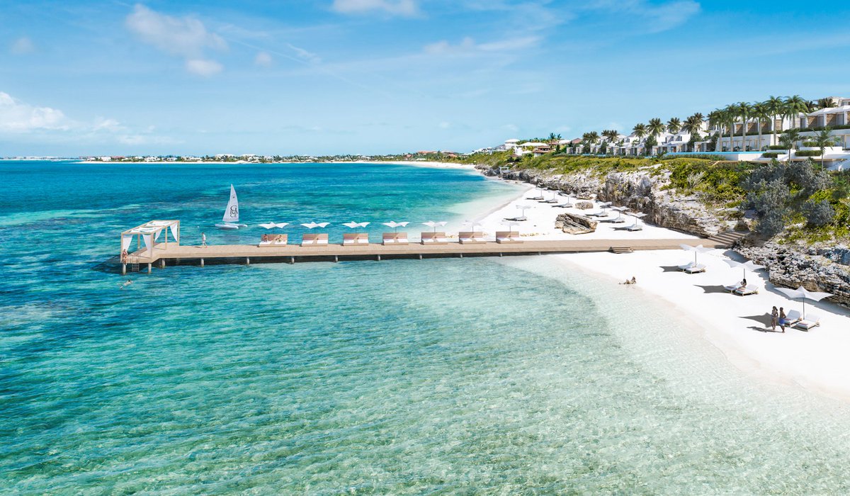 Rock House will feature a secluded private beach and beach club jetty, lined with daybeds, umbrellas and deck chairs, extending 100 feet out into the ocean. For details, click here: bit.ly/2oK2cQO
...
#rockhouse #therockhouse #markdurliat #rockhousephotos #turksandcaicos
