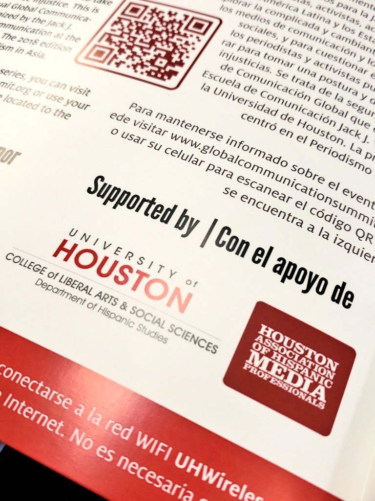 HAHMPonline's tweet photo. Journalists, activists and techies in the room discussing investigative reporting, social justice, strategies, technology and communication. How do we navigate the changing media landscape? #UHGlobalCom19 #HAHMP https://t.co/MskwmoEnLj