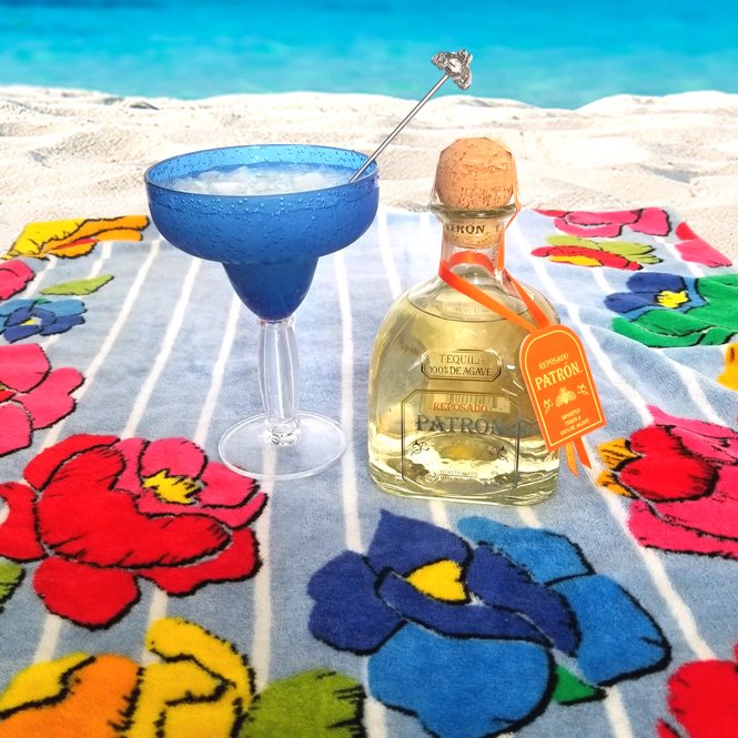 SimpleSarongs's tweet photo. Celebrating #NationalMargaritaDay with our favorite #PatronMargarita which inspired our "Señorita Margarita" print design.  Guys, @Patron Reposado tequila is the BEST. 🙌 https://t.co/ix5wKfhuDD