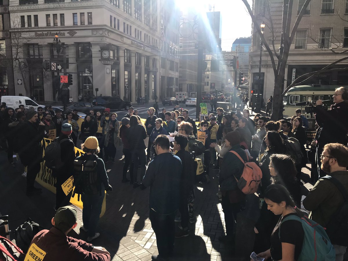Sunrise Bay Area 🌅 (@sunrisebayarea) on Twitter photo We have over 100 people here on a Friday morning urging <a href="/SenFeinstein/">Senator Dianne Feinstein</a> to support a #GreenNewDeal. We have just 12 years to address the climate crisis. It’s time to step up. #NoExcuses We have over 100 people here on a Friday morning urging <a href="/SenFeinstein/">Senator Dianne Feinstein</a> to support a #GreenNewDeal. We have just 12 years to address the climate crisis. It’s time to step up. #NoExcuses