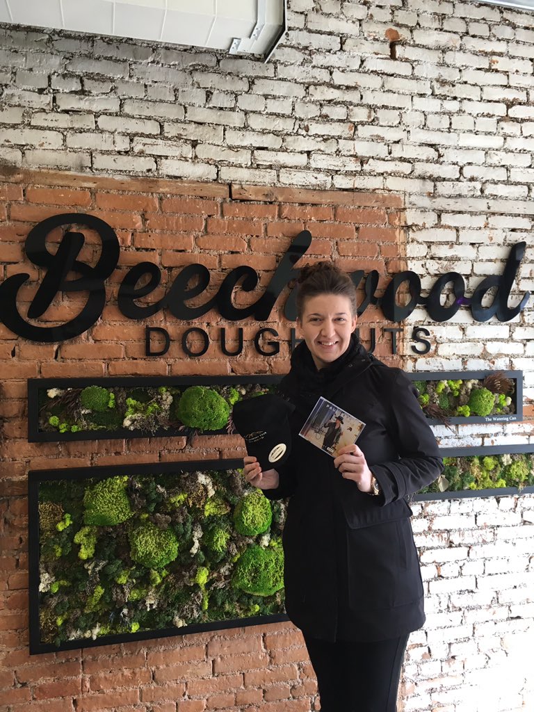 WiebeJuanita's tweet photo. @paulbrandt @MNP_LLP Country music AND @beechwoodinfo donuts! What's not to love?!? 🎶🍩😍 Thanks so much! Can't wait for #TheJourneyTour! #MNPcommunity https://t.co/oX41n43v1g
