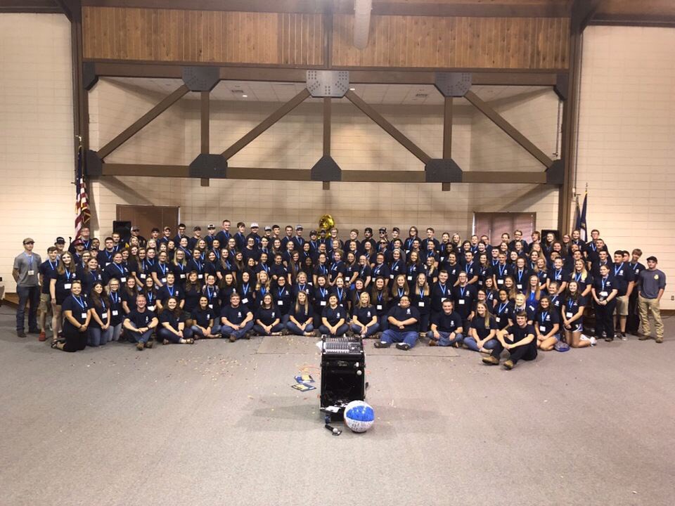 Gracewell17's tweet photo. So, so thankful for my #FFAmily, here in Kentucky as well as friends from around the country. I learn so much from these wonderful people and so many others each and every day 💙 #KyFFA #FFAFamilyFriday https://t.co/YZa6W0HEGB