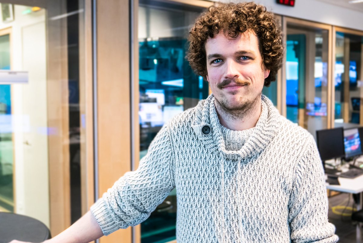 Radio 1 (@radio1be) on Twitter photo . <a href="/senneguns/">Senne Guns</a> haalde de finale van het <a href="/LeidsCabaret/">BNNVARA Leids Cabaret Festival</a> festival als enige Vlaming. Dat moet gevierd! #CultureClub Zijn cabaretshow Opus3 is geregisseerd door Raf Walschaerts "Hij was heel eerlijk, soms tot op het botte af. Op het eind zei hij 'nu is jouw regisseur fan van jou'" . <a href="/senneguns/">Senne Guns</a> haalde de finale van het <a href="/LeidsCabaret/">BNNVARA Leids Cabaret Festival</a> festival als enige Vlaming. Dat moet gevierd! #CultureClub Zijn cabaretshow Opus3 is geregisseerd door Raf Walschaerts "Hij was heel eerlijk, soms tot op het botte af. Op het eind zei hij 'nu is jouw regisseur fan van jou'"