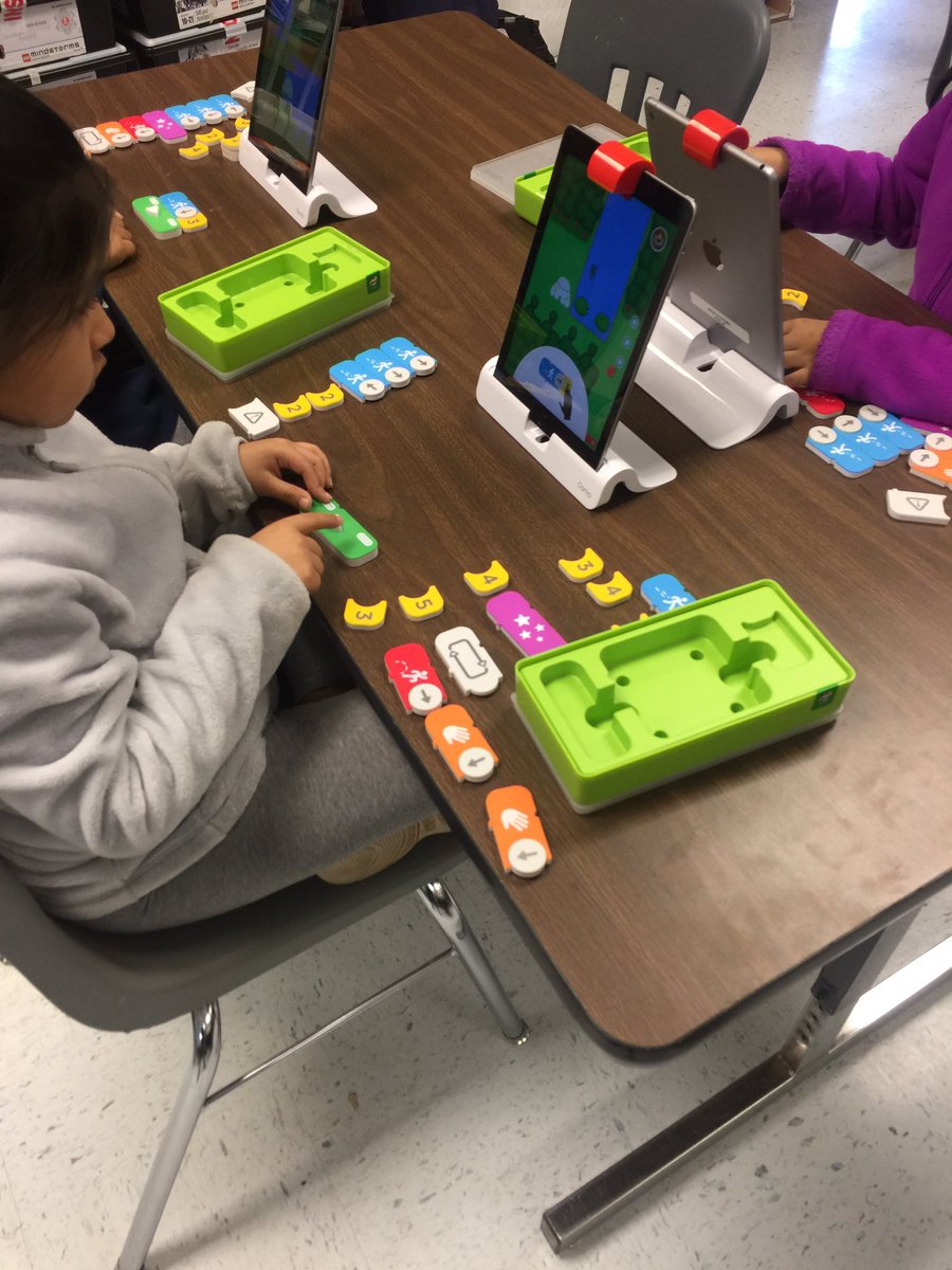 It’s never to early to learn #coding <a href="/PlayOsmo/">Osmo</a> #LCPS19 #EngineersWeek @gailbrady508