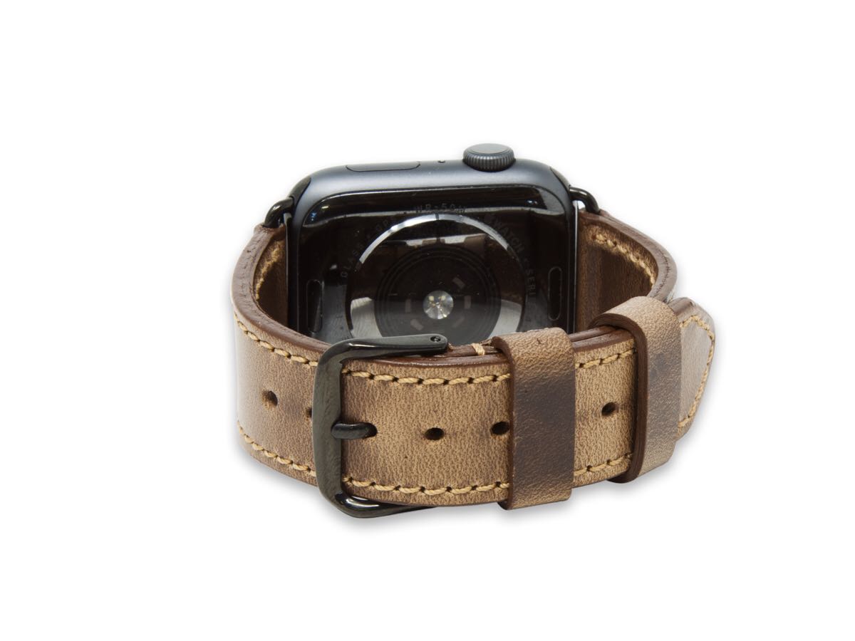 olpr_leather's tweet photo. 5 business accessories no professional men should be without https://t.co/olaeDXsNSn https://t.co/pMkLQTmFzJ