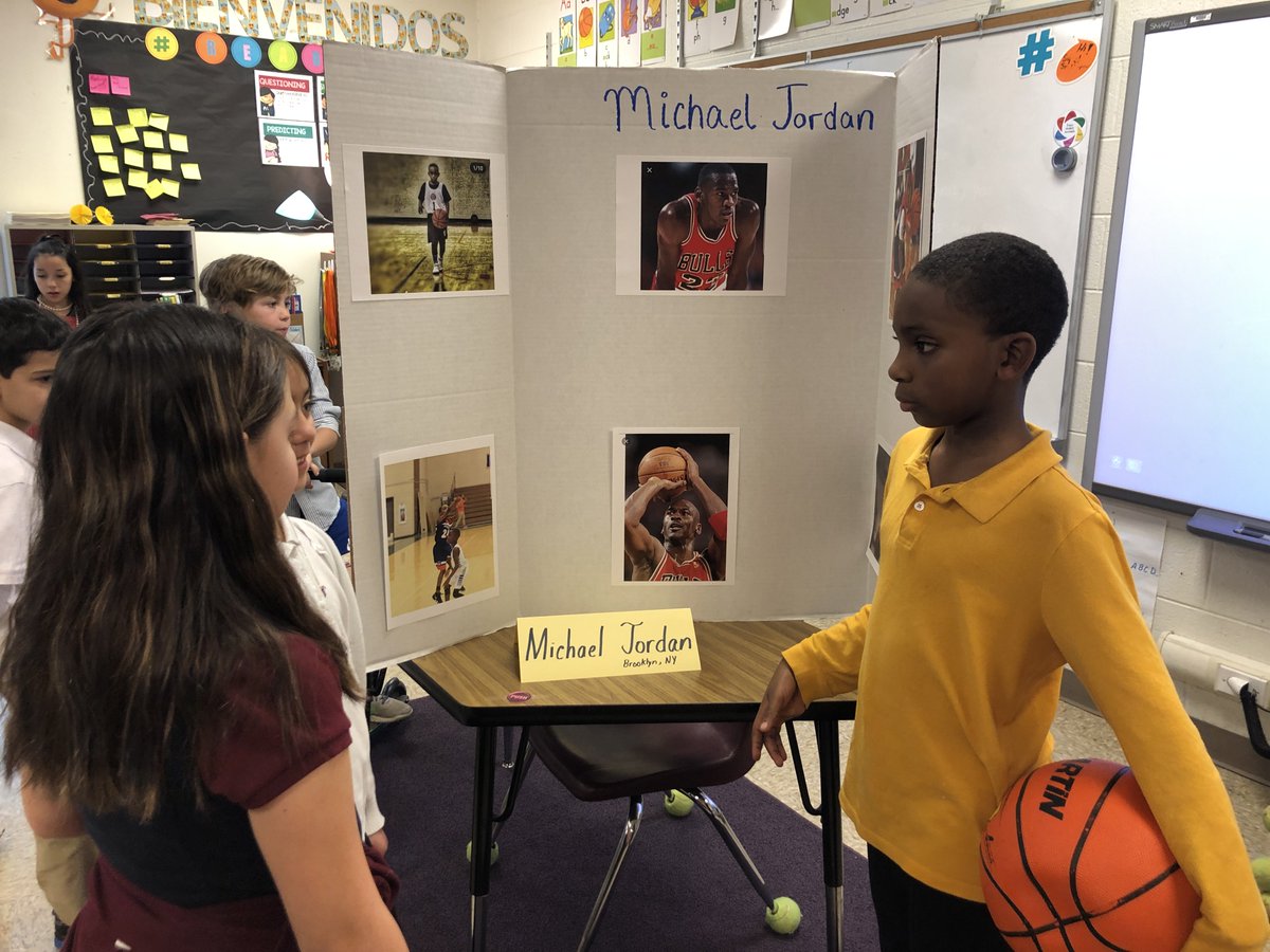 SpeasGlobal's tweet photo. #ICYMI our amazing #SpeasG3 students portraying Entrepreneurs & Inventors #waxmuseum #SummativeTask #HowWeOrganizeOurselves "Entrepreneurs enhance the global economy." @ibpyp #pypchat #HWOO #BlackHistoryMonth @tyrabanks #MichaelJordan https://t.co/KxrJFVtLcg
