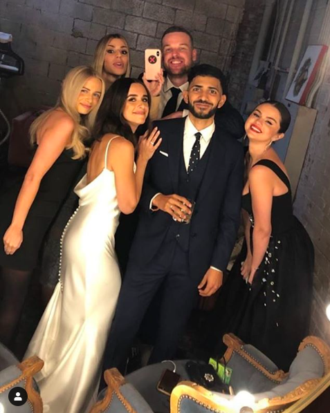 WORLDMUSICAWARD's tweet photo. #SelenaGomez celebrates Best Friend #CourtneyBarry's Marriage to #SamLopez! ๐ฉโ๐ค๐๐๐โช๏ธ๐ฅฐ @selenagomez https://t.co/pIQQGqqgph https://t.co/SFn2sXmAqa