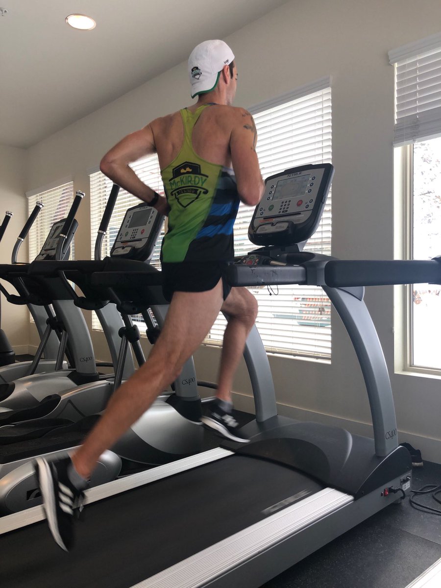 McKirdyTrained's tweet image. Had a fun time on the mill today... 6 x fast followed by 6 x faster. #kneedrive