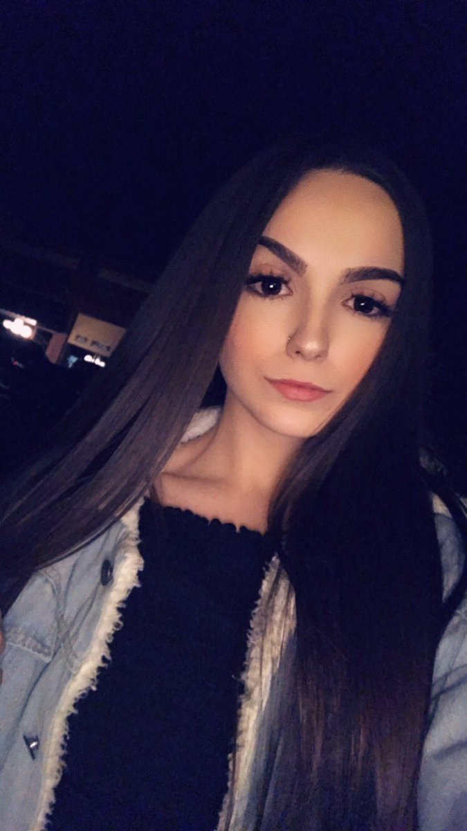 Emily_will17's tweet image. 🖤