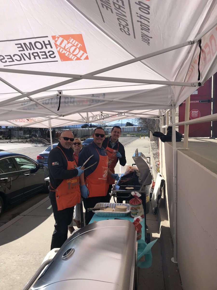 Fantastic Job Store #683! #1 Services Store for 2018! @PS_RSM <a href="/wendyofthewest/">Wendy Jiles</a> <a href="/JabarrBean/">Jabarr Bean</a> <a href="/JPierceHD/">jessica pierce</a>