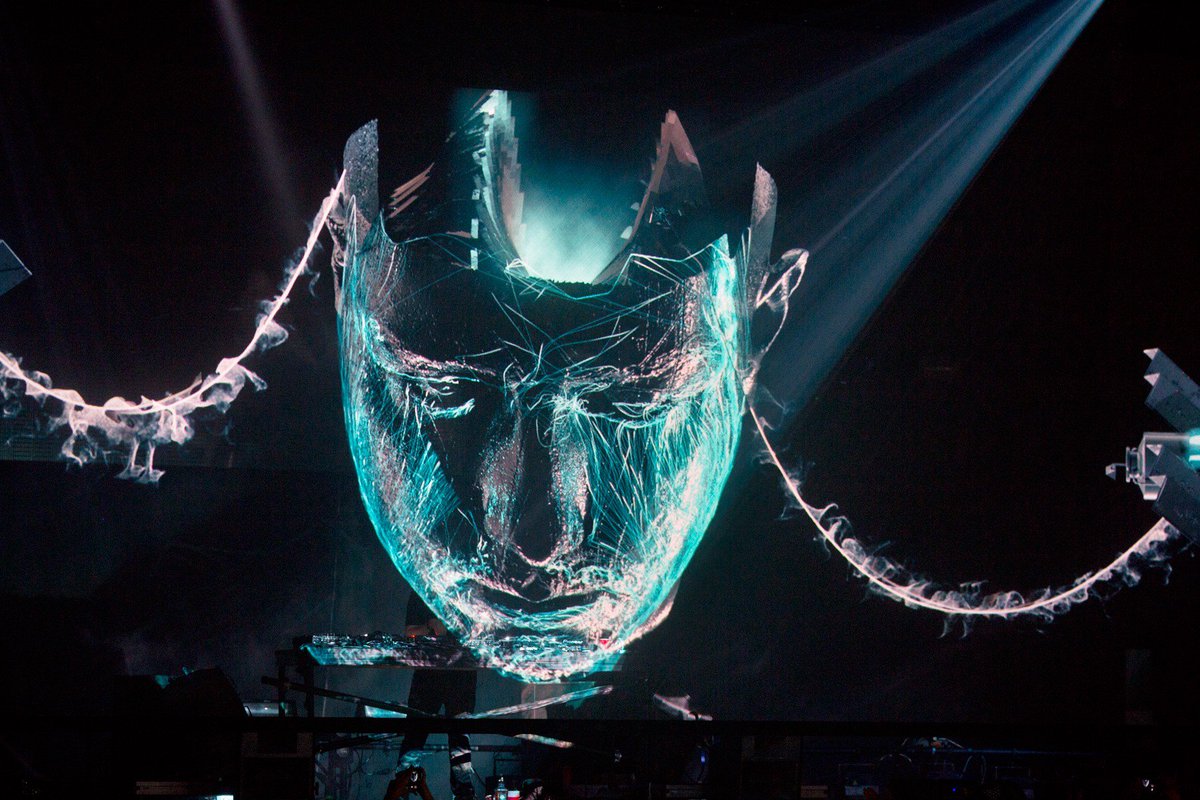 Think big... 

#Visuals #audiovisual #Collaborative #electronicmusic