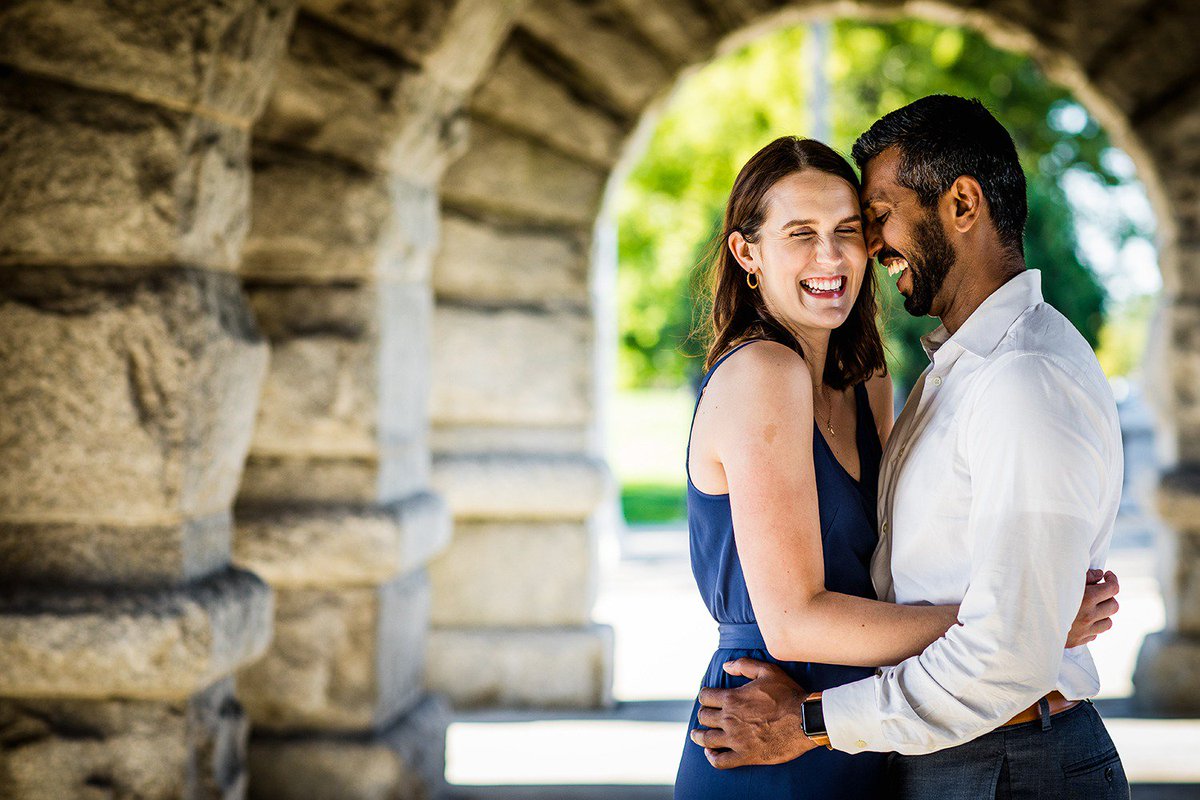 Check out Jane &amp; Puran's warm, fall engagement shoot on the blog today! allisonwilliamsphoto.com/2019/02/22/lin…