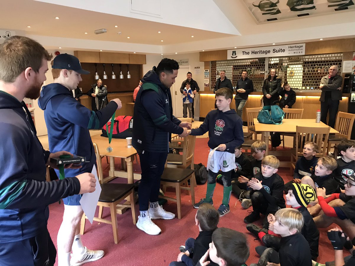 LIRFCCommunity's tweet photo. 🏉☘️| COMMUNITY the @LiRFC camp @salisburyrfc ended with Caolan Englefield &amp; @motz02 handing out the Players of the Camp certificates along with their awards! Fantastic 2 days, thank you to all involved! Can’t wait to be back and hear how everyone has got on! https://t.co/BISlxexeoW