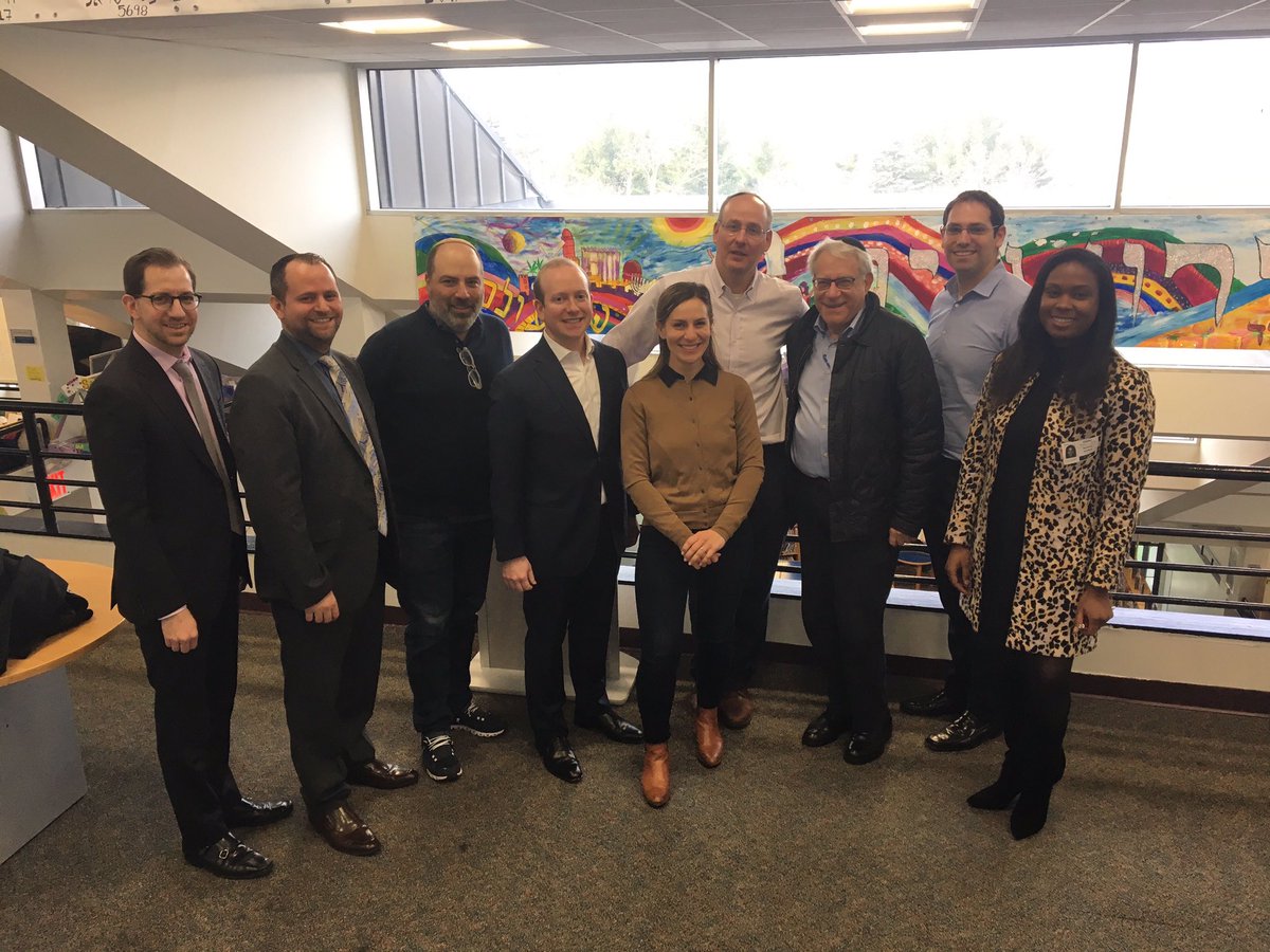 SenatorBiaggi's tweet photo. It was great to speak with them and their many students about the importance of STEM programs in our schools! #explore34 https://t.co/nWpp5Ap0rj
