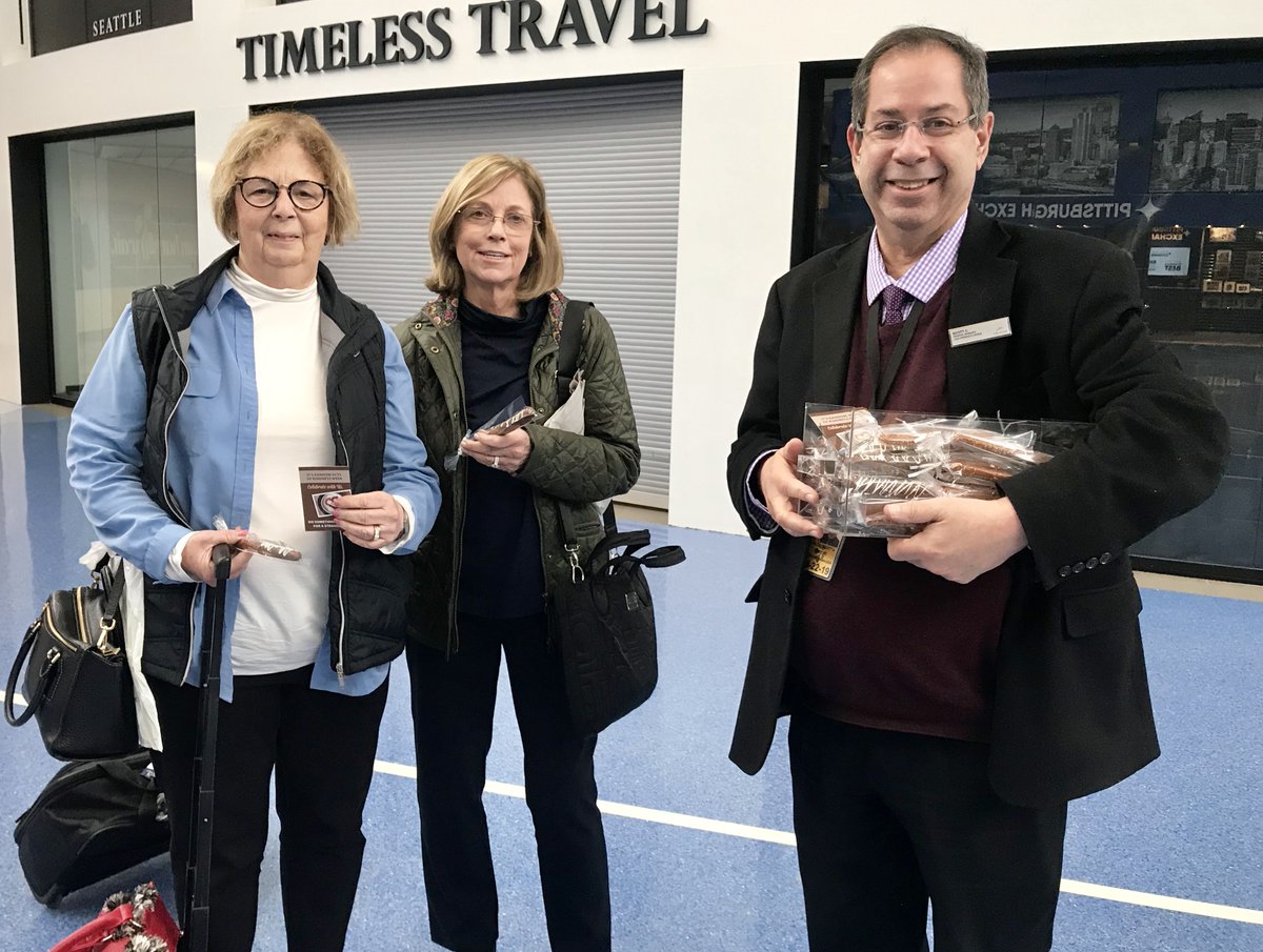 TheClub_Lounge's tweet photo. Happy #RAKweek2019! To show appreciation for our amazing visitors, our network of 'The Club' lounges have been performing random acts of kindness all week long. Thank you for being an integral part of The Club family. https://t.co/KC5wGdEM5Q