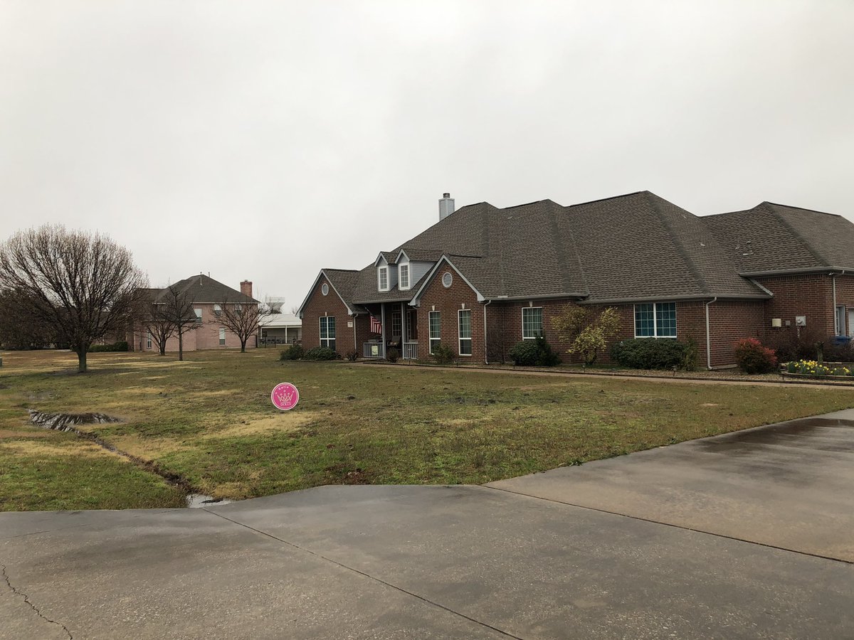 peshdolls's tweet photo. This is the house! https://t.co/woNjLlbbHT