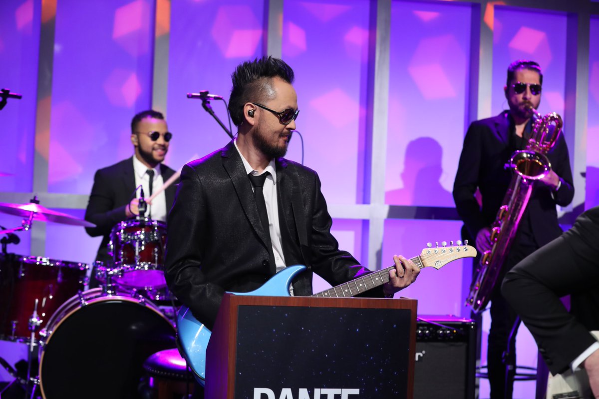 Esta noche Carlos Yustis en #DNS a las 10 pm en todo Mexico por el Canal <a href="/amastv/">a más + 7.2</a>