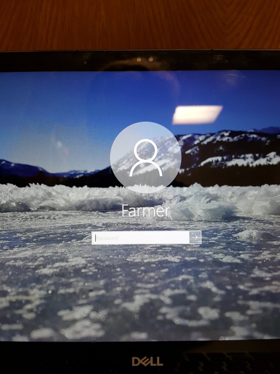 OHKalbert's tweet photo. I bought a Dell 8 months ago and this still cracks me up... https://t.co/CeggUqA54L